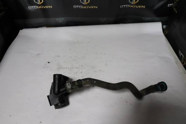 FORD CUSTOM 300 L 125 PS ÇIKMA PARÇA  TERMOSTAT BORUSU